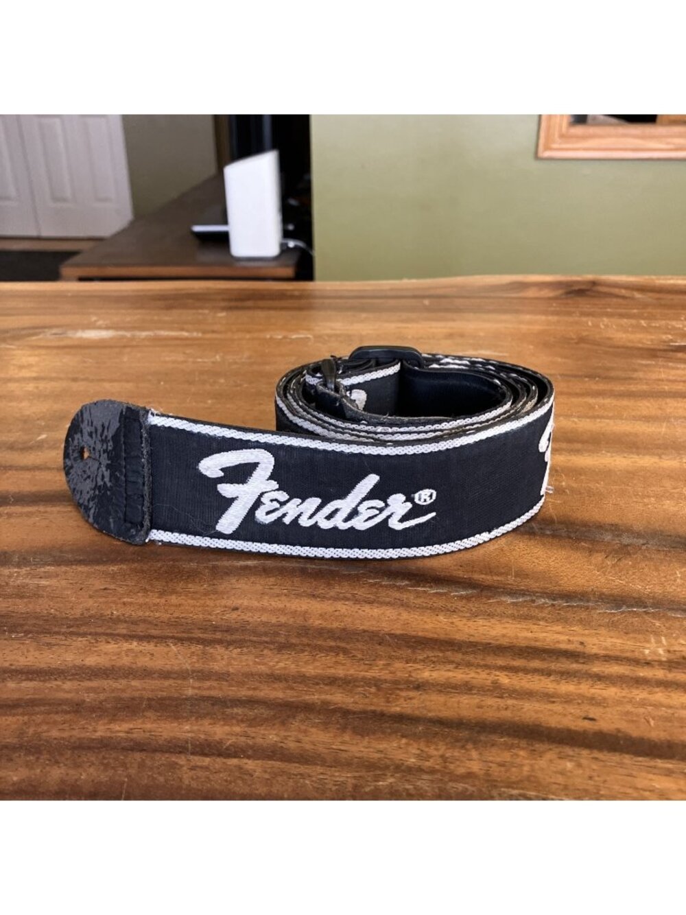 Fender Guitar Strap Adjustable Length Total Length 48”